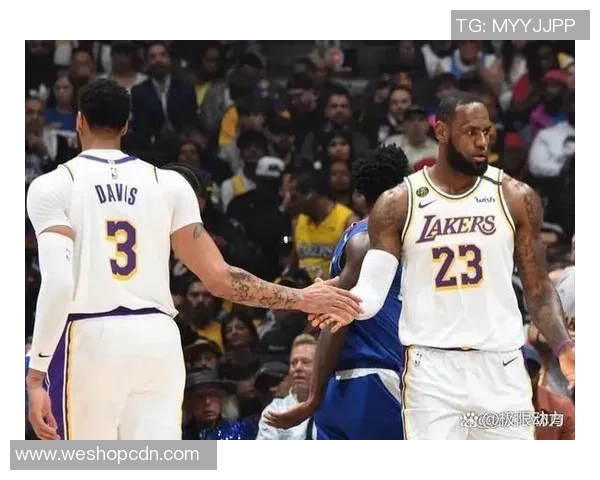 休斯顿与波特兰激战正酣比分揭晓引发球迷热议