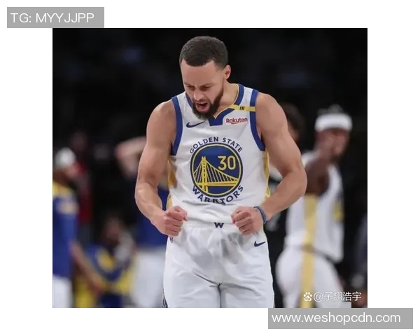 2015年勇士对阵太阳库里狂砍41分展现超级巨星风采 2015年勇士对阵太阳库里狂砍41分展现超级巨星风采