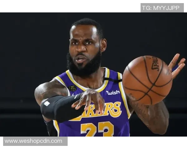 齐麟的崛起与挑战：从青年才俊到篮球赛场的闪耀明星之路